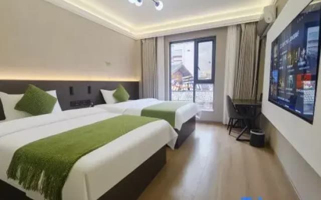 Heheju • Smart Homestay (Jiuzhaigou's Eternal Love Scenic Area)