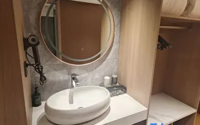 Paro Hotel (Lunda Plaza)