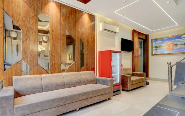 Super Townhouse Ram Talai Crossway Formerly Midway