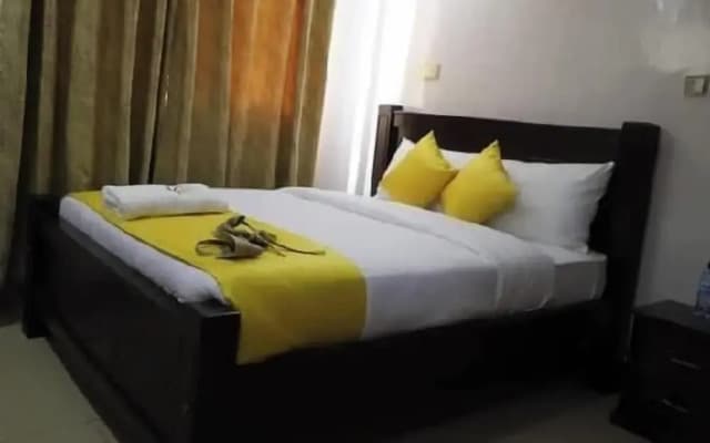Keriwest Hotel