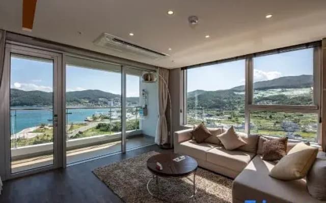 Hotel the Fora Suites Geoje