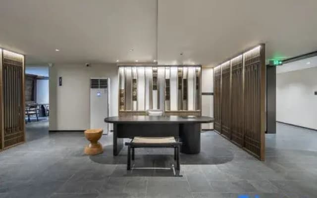 Yanguan Chaolezhicheng Themed Inn