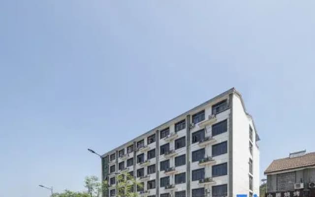 Dazhujia Linxi Homestay (Yucun Village Tourist Center)