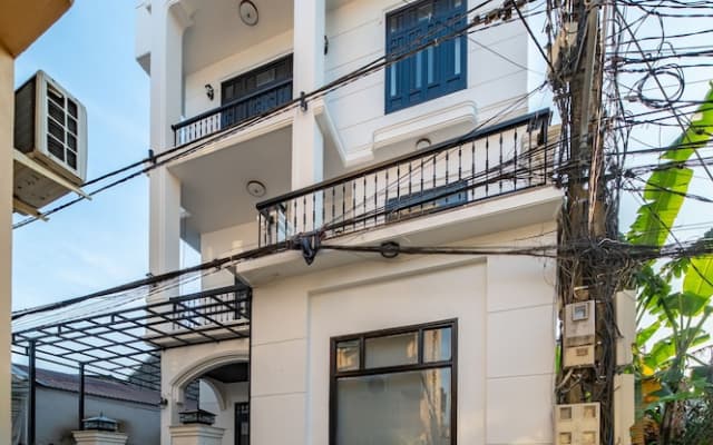 An Dinh La Maison by Teky House