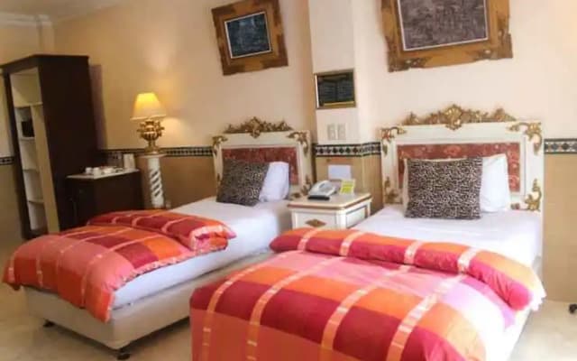 Seruni Hotel Family Room