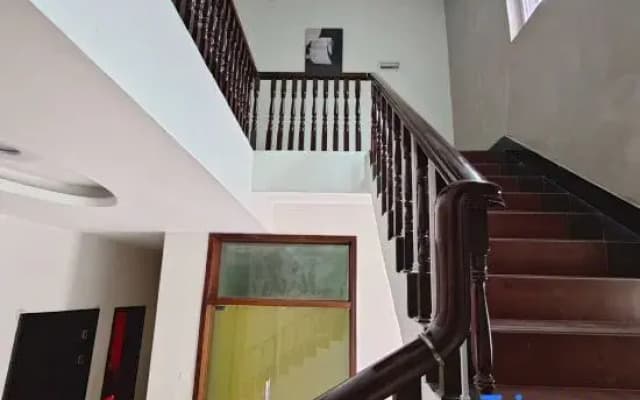 Jiuqinju Rest Xiangyang Audiovisual Homestay (Huaihua High speed Railway  Station Branch)
