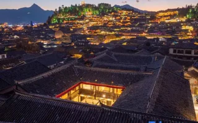 Yunman Mu Mountain SnowPanoramic Aesthetic Vacation Courtyard Viewing the Ancient City Snow Mountain