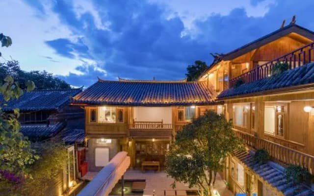Floral Lijiang Ancient City Banshan Yunfu Luxury Designer Meisu