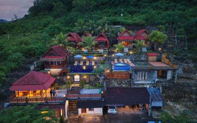 Sebuluh Sunset Hill