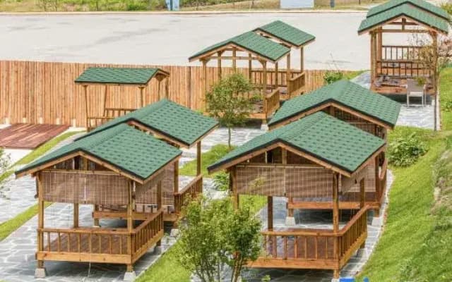 Sangha Farm Farmer’s Village Hotel