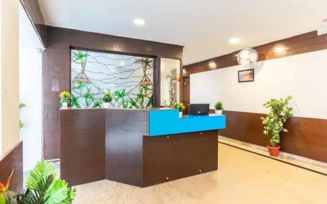 Laavish 7 Hotel