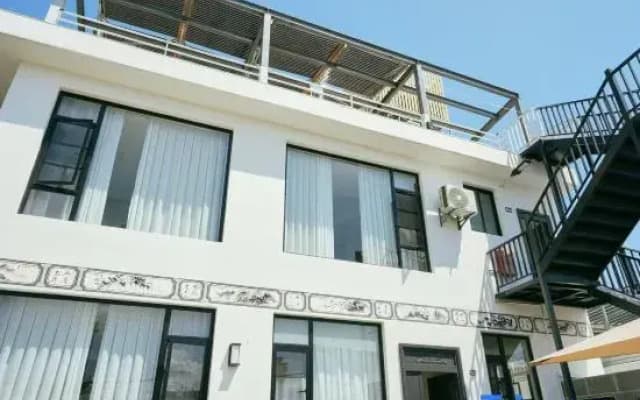 Shanxun Luxury Homestay (Dali Ancient City)
