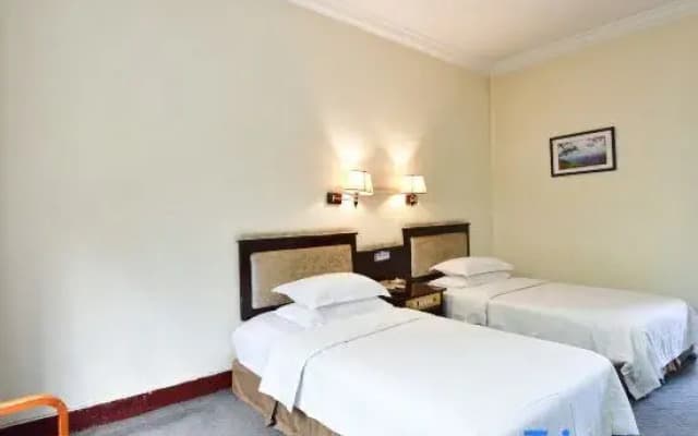 Zhuxi Hotel