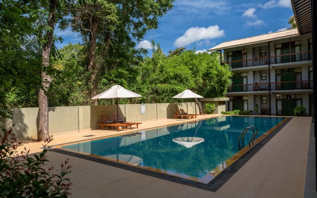 Отель Fresco Water Villa