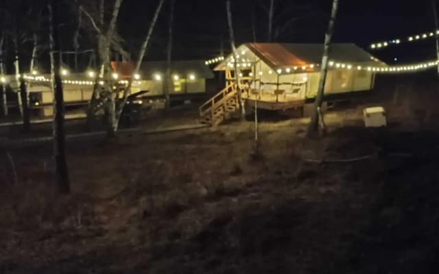 Глэмпинг 95 Сафари Хаус в Лесу