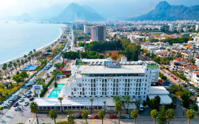 Sealife Family Resort Hotel