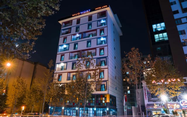 Mugwort Hotel & Spa