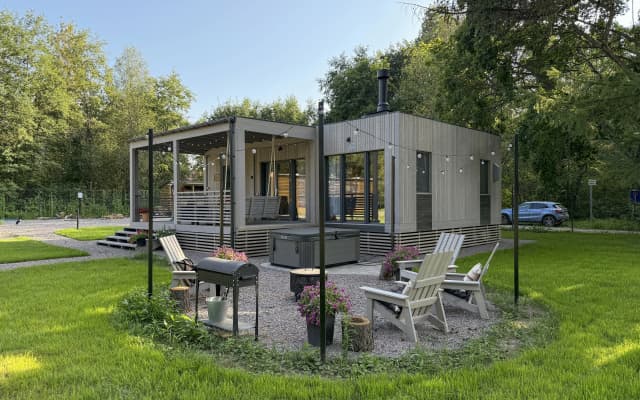 Частный дом Коттедж Шапки Дача Hygge с камином