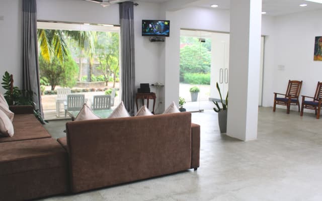Гостевой дом Savendro Villa Hikkaduwa