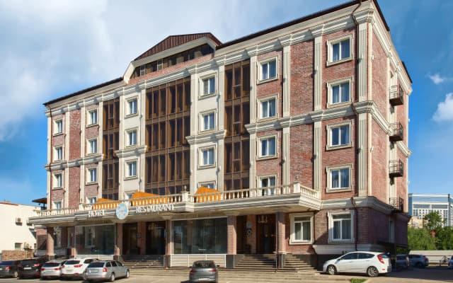 Отель Undersun Карат
