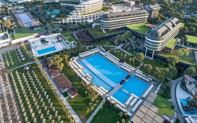 Отель Voyage Belek Golf & Spa
