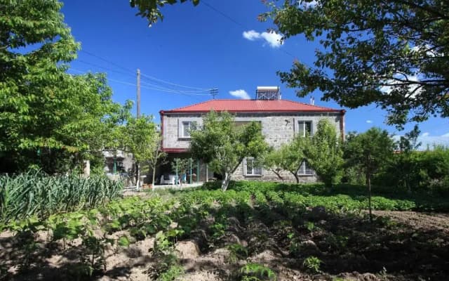 Ночлег и завтрак (B&B) Karin's