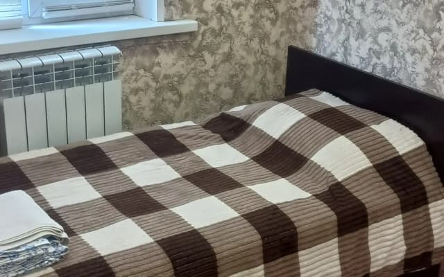 Частный дом Трехкомнатный на улице Локомотивная 4