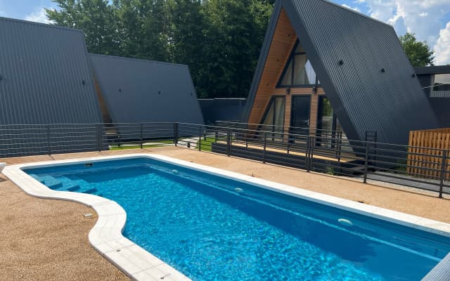 Частный дом A-Frame с Бассейном