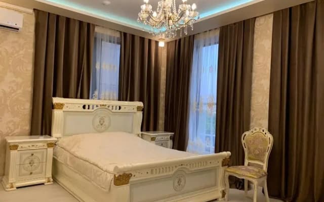 Отель Империя