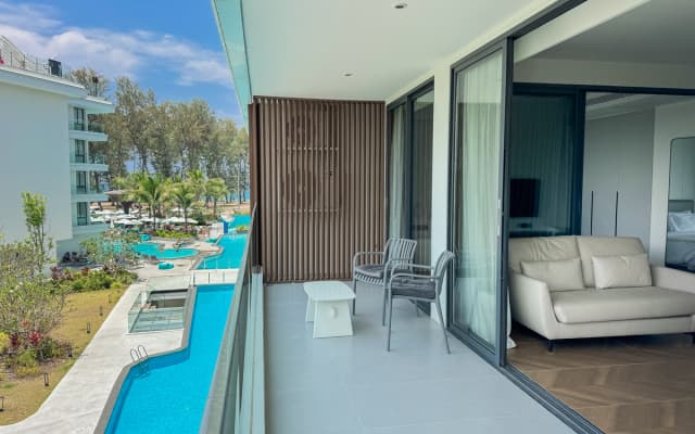 Квартира Bright 1BR Kora 200m to Beach Resort Pools & Gym