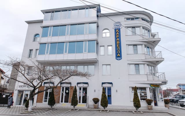 Отель Каравелла