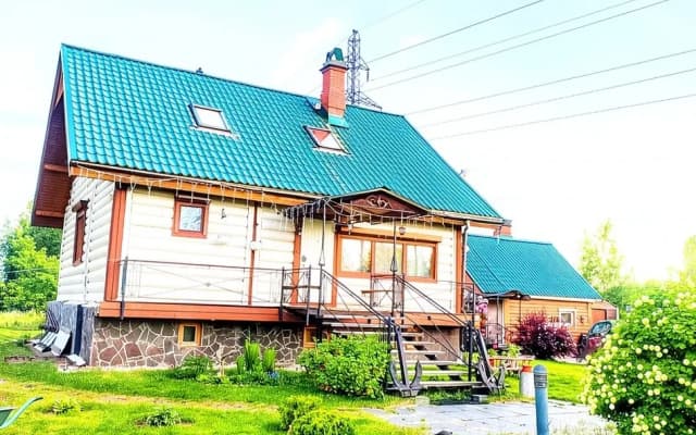 Частный дом Уютный с камином в Карелии на острове