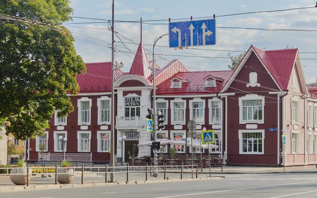 Отель Petra