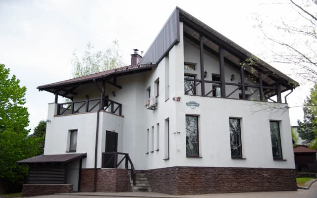 Частный дом Коттедж с бассейном и сауной в Минске
