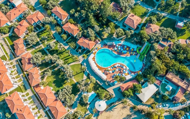 Курортный отель Club Atlantis