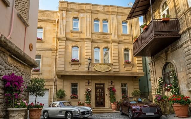Отель Seven Palace