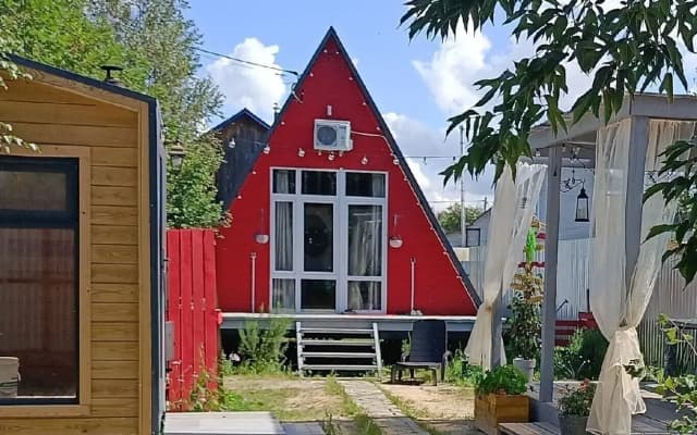 Частный Дом Red House в Стиле Афрейм с Баней и Чаном