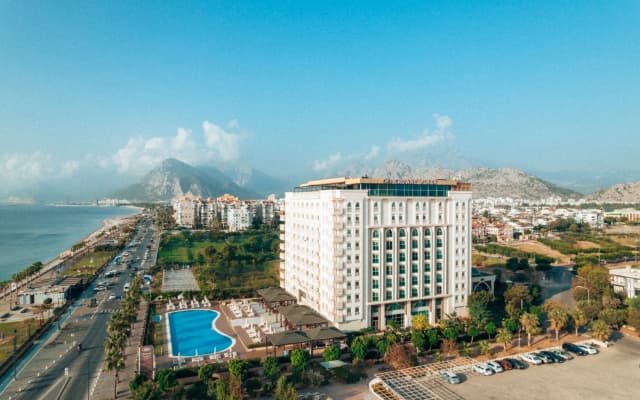 Crowne Plaza Hotel Antalya, an IHG Hotel