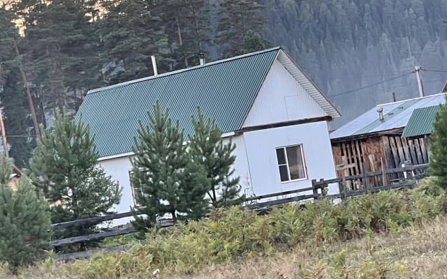 Частный дом Домик с видом на горы и лес