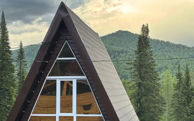Частный дом A-frame большой