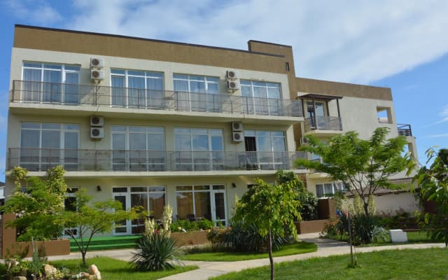 Guest House Leo