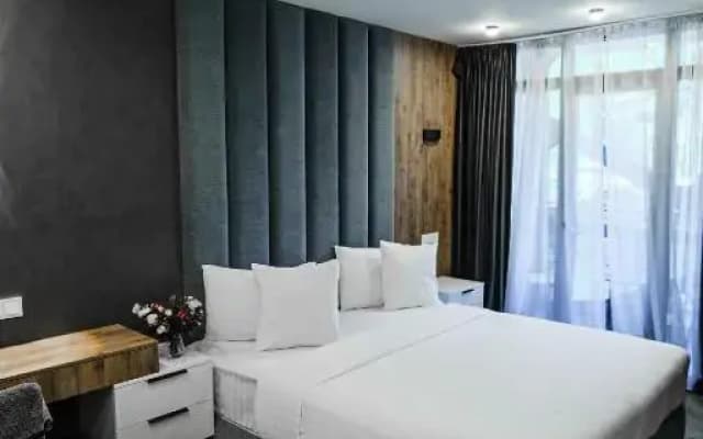 Отель London Yerevan