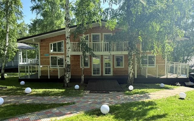 Частный Дом Пчелы у Oзера