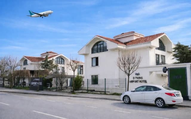 D Twins Airport Hotel