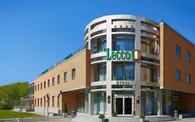 Отель Лекко