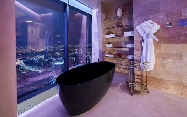 Апартаменты Spa у Вас дома на 77 этаже