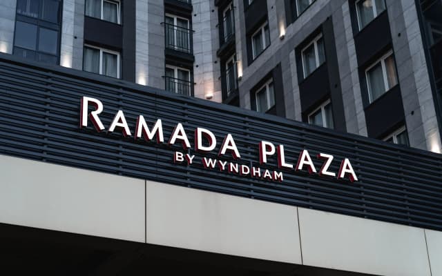 Отель Рамада Плаза бай Виндхам Санкт-Петербург