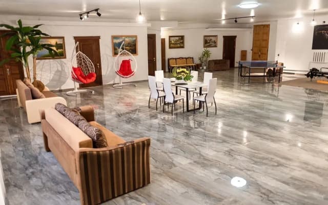 Частный дом 550 м² с потряcaющим видoм нa горoд