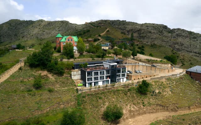 Отель SANDA