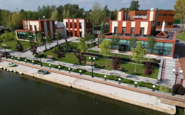 Отель Water House